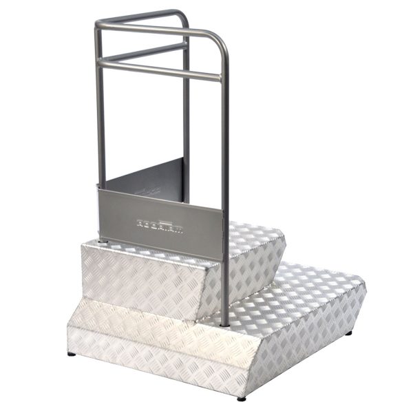 13047 Ladetreppe aus Alu. 3mm. mit Railing und 4 lenkrollen – Bild 2